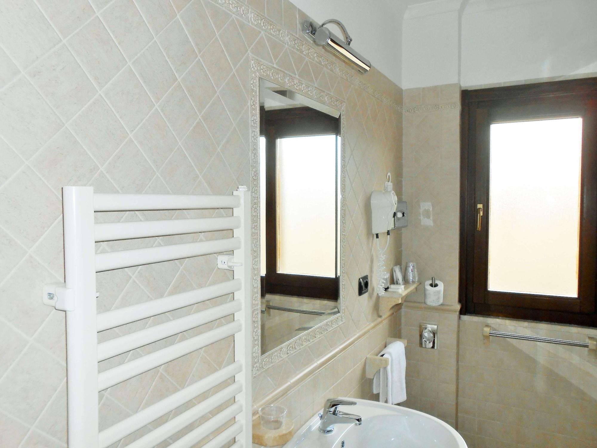 Hotel Riviera Фьюмичино Экстерьер фото