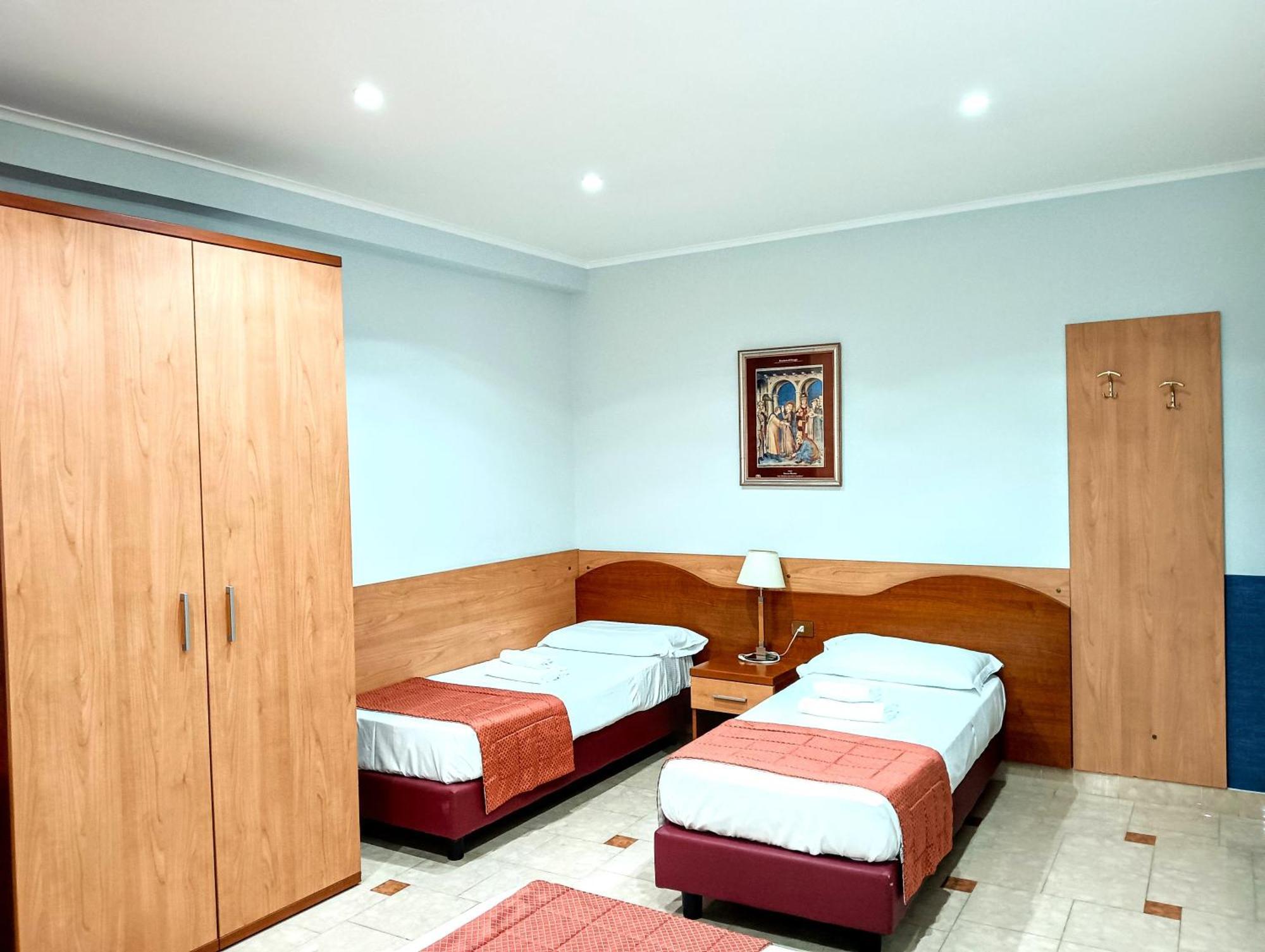 Hotel Riviera Фьюмичино Номер фото