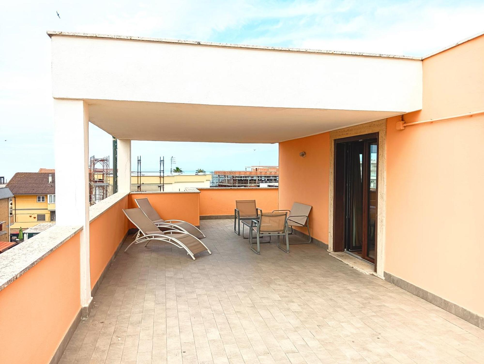 Hotel Riviera Фьюмичино Экстерьер фото